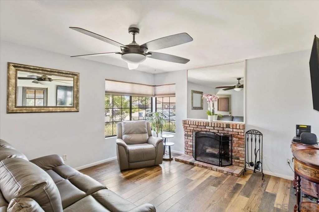 Photo of 2337 Fallingleaf