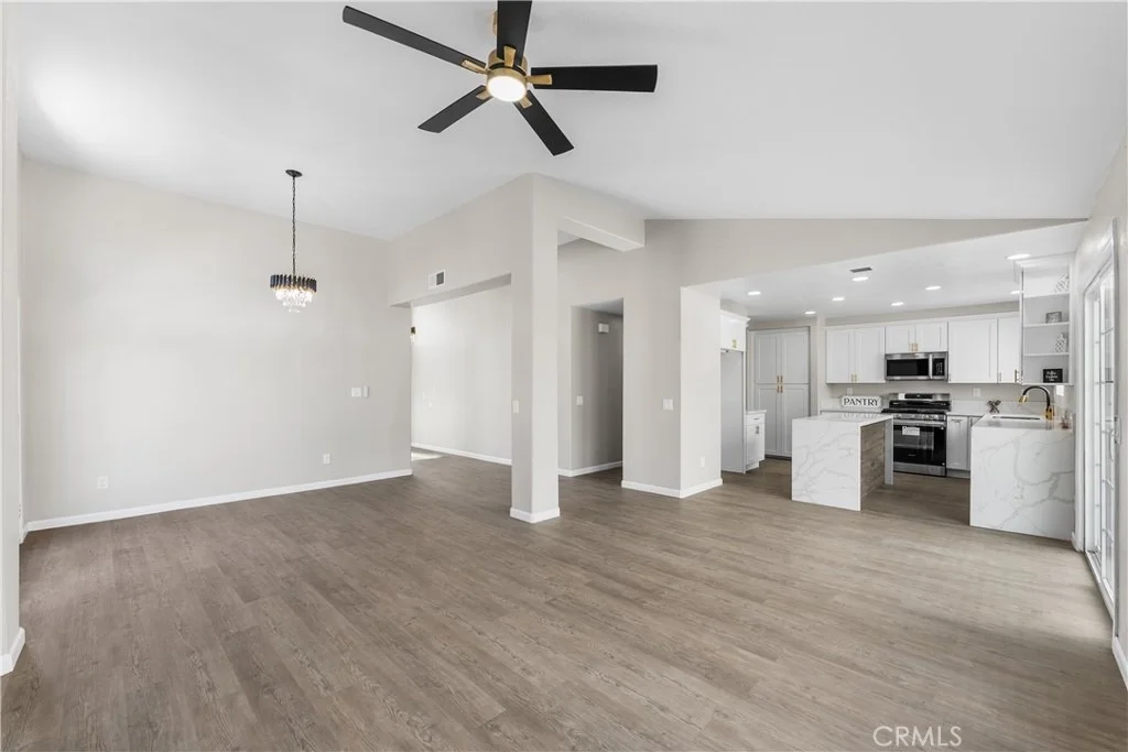 Photo of 40043 Tilbury Drive