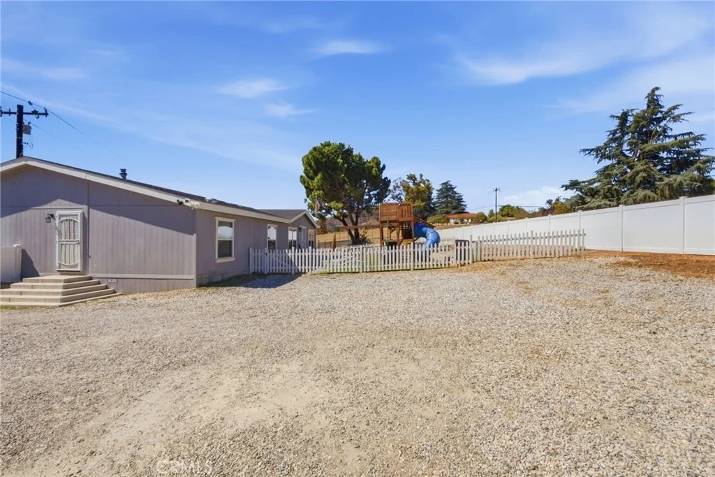 Photo of 9584 Avenida Miravilla