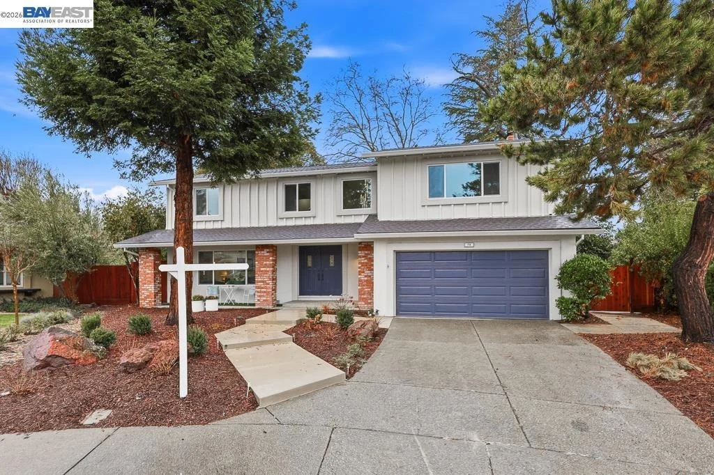 Photo of 74 Hazelnut Ct