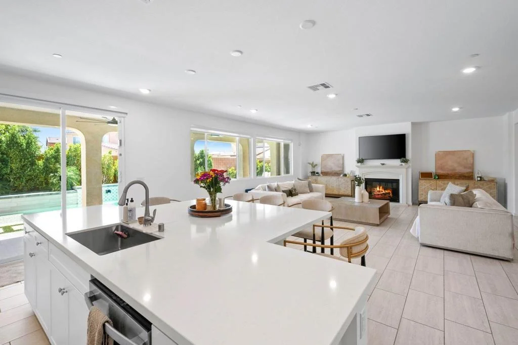 Photo of 40166 Vivaldi Court