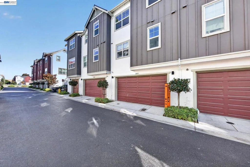 Photo of 3987 Dobbins Loop