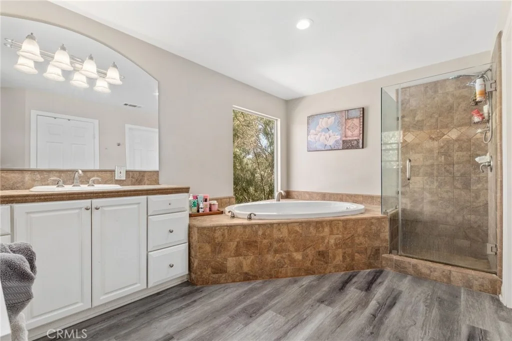 Photo of 22920 Green Pine