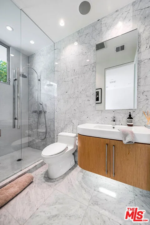 Photo of 2241 Bowmont Drive