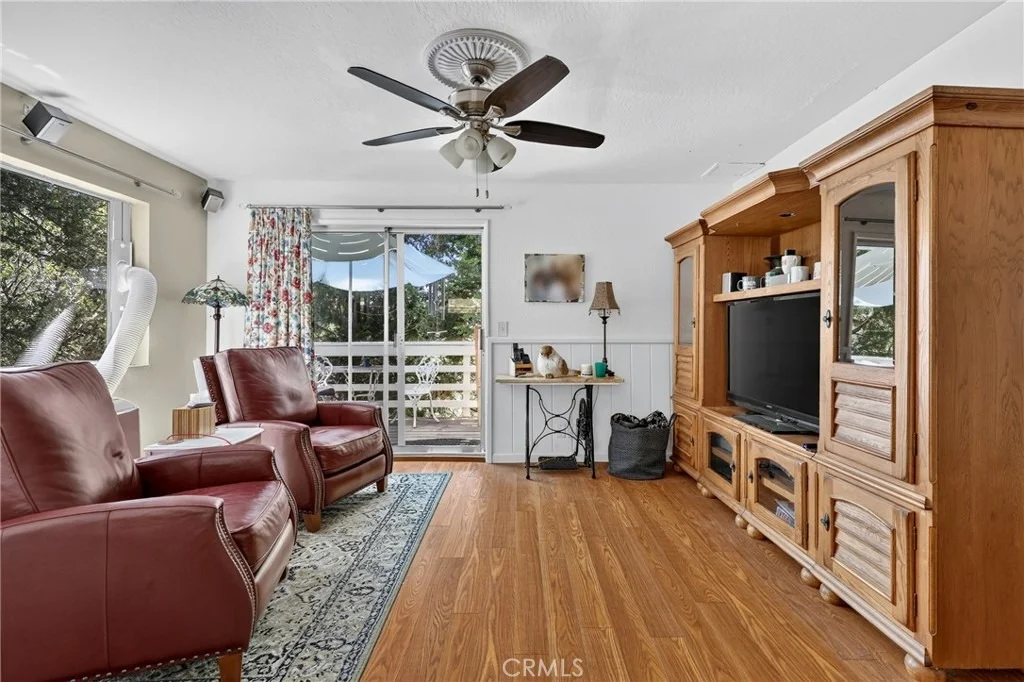 Photo of 1127 Yukon