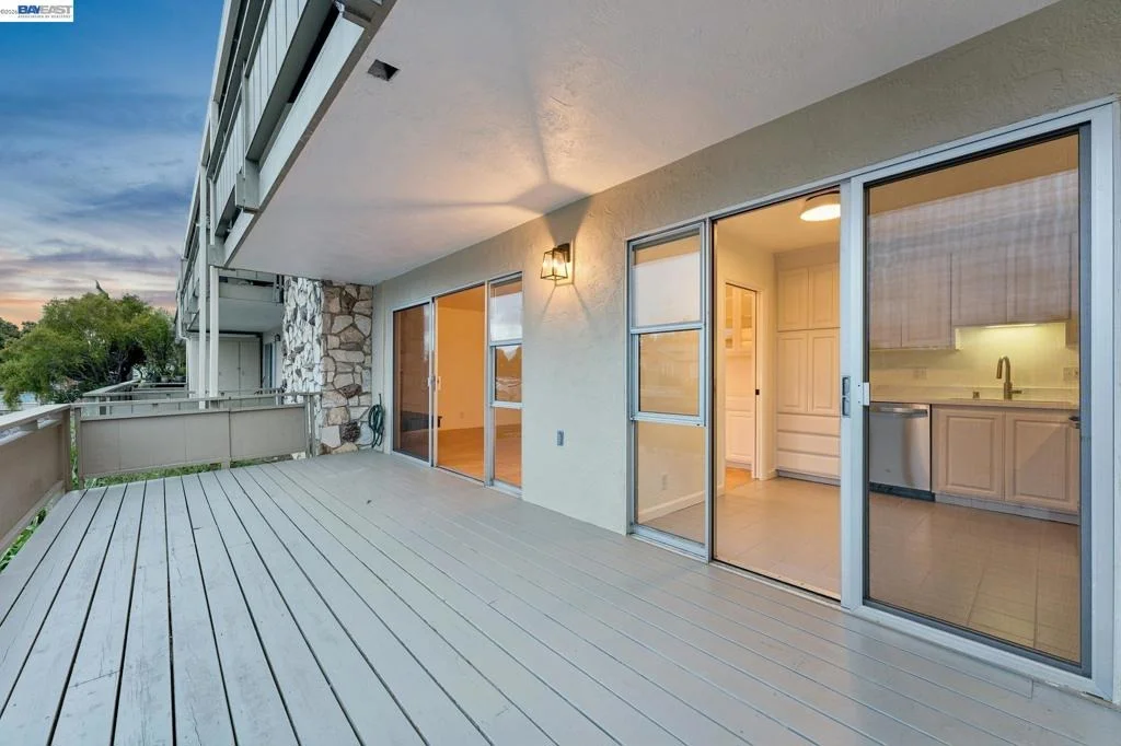 Photo of Unit 116 at 339 Broadway