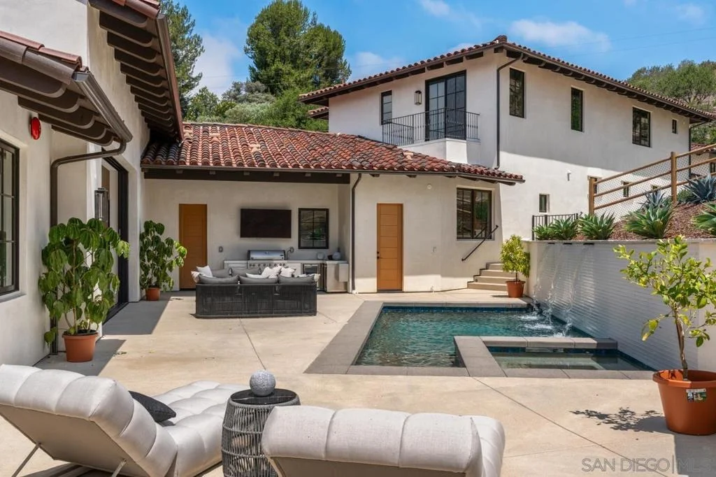 Photo of 5758 Las Palomas