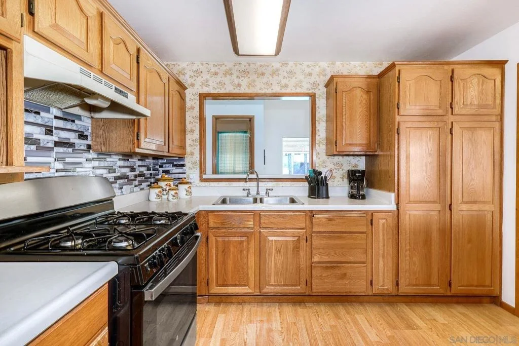 Photo of 965 Spinel Ave