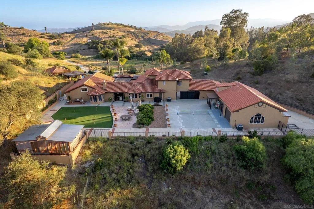 Photo of 24922 Terreno Drive