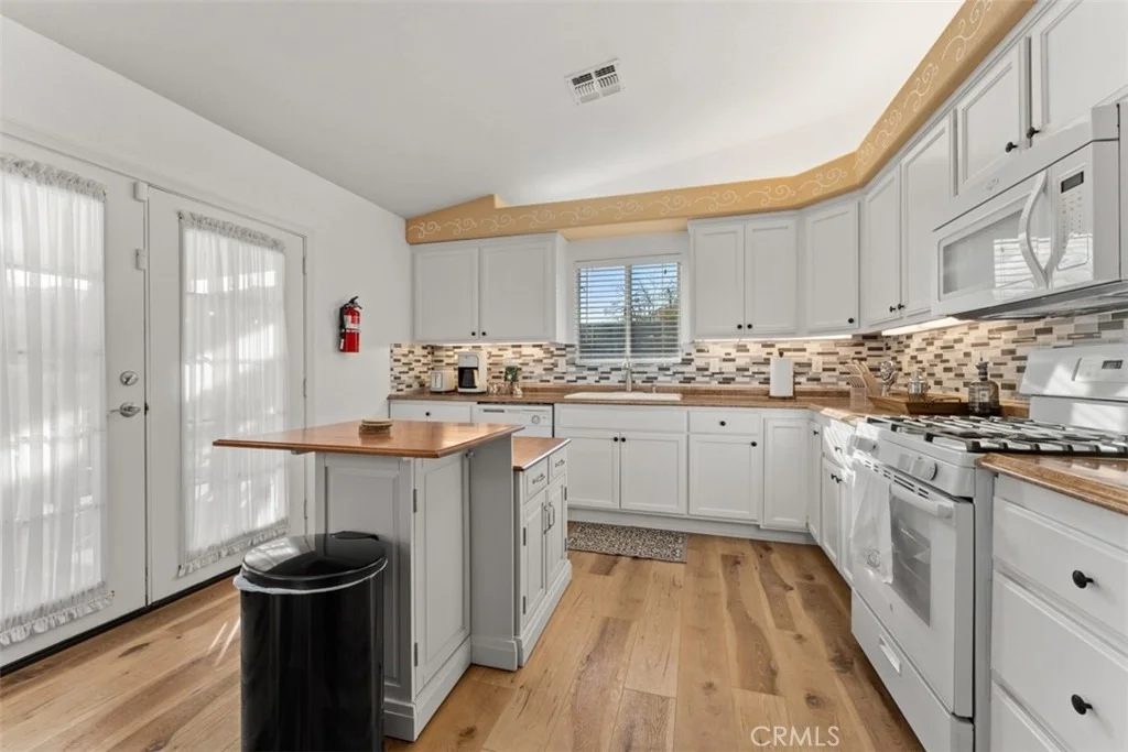 Photo of 60205 Latham Trl