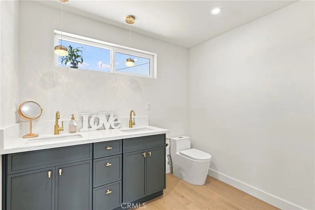 Photo of 8075 Fruitvale Avenue