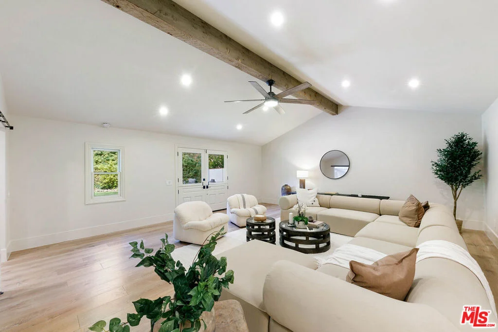 Photo of 30601 Sicomoro Drive