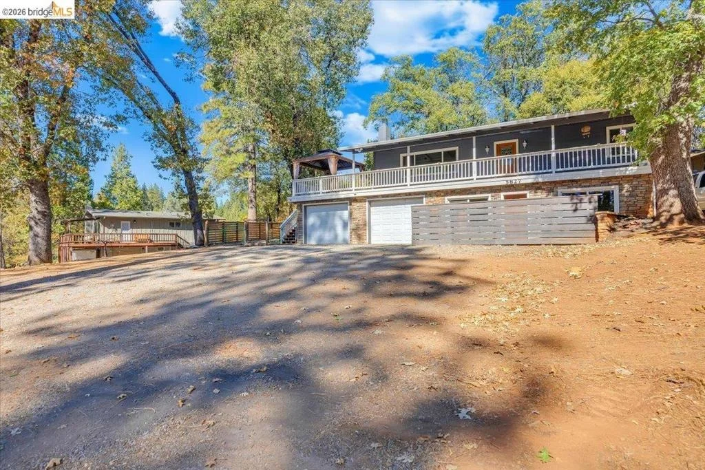 Photo of 5827 Lookout Ct