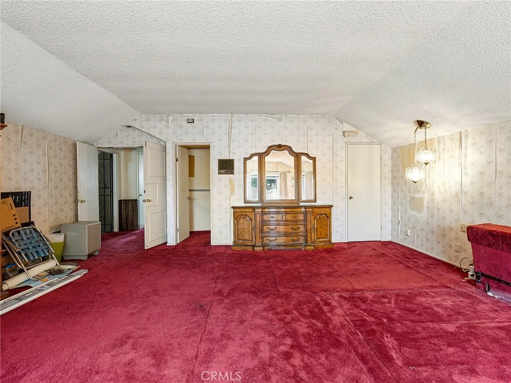 Photo of 836 N Parish Place