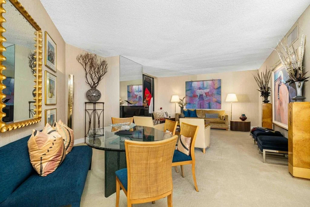 Photo of Unit 607 at 899 Island Drive