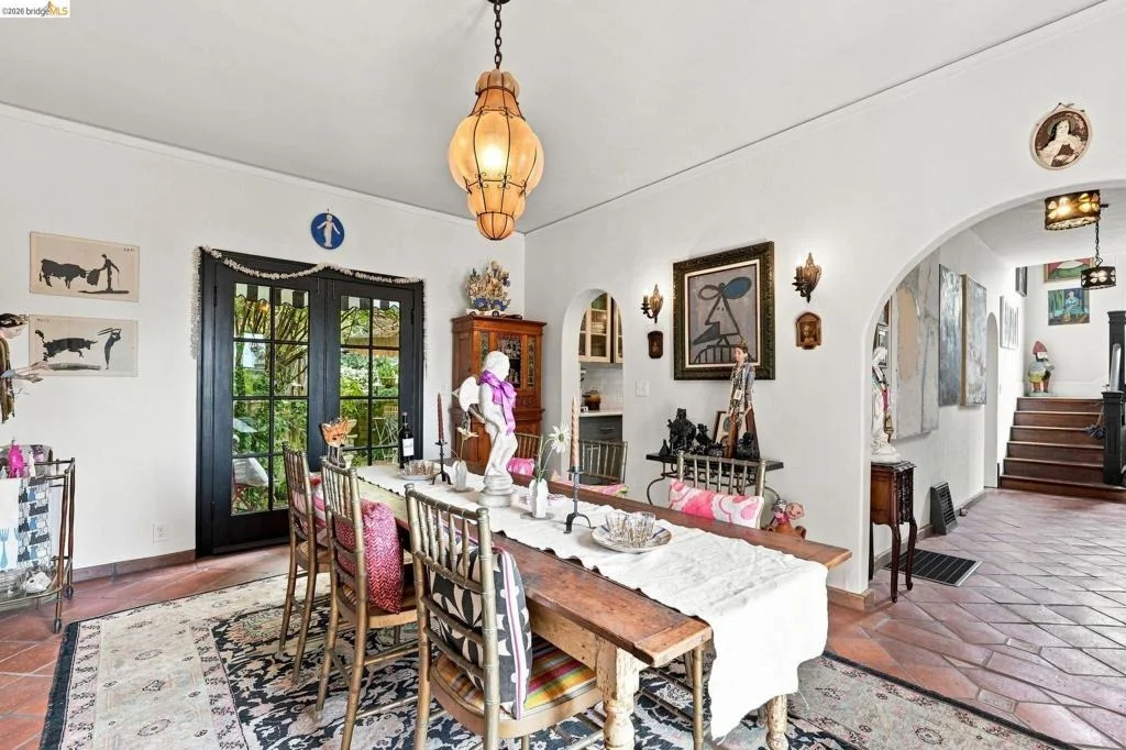 Photo of 893 Santa Barbara Rd