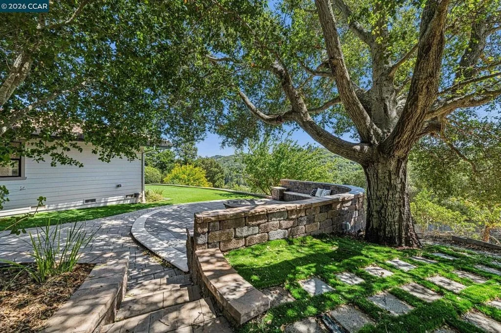 Photo of 6 Tanglewood Lane