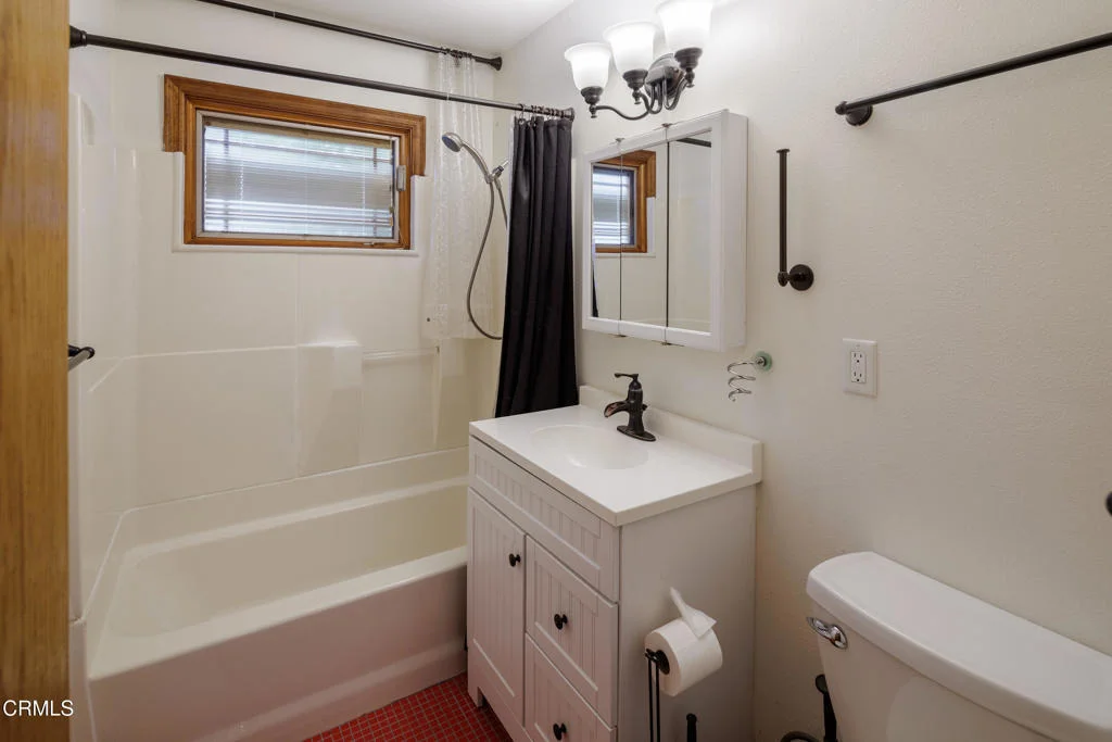 Photo of 411 E Yucca Street