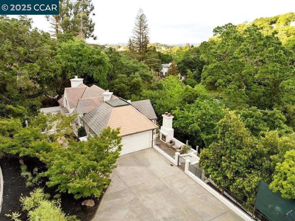 Photo of 1720 Toyon Rd