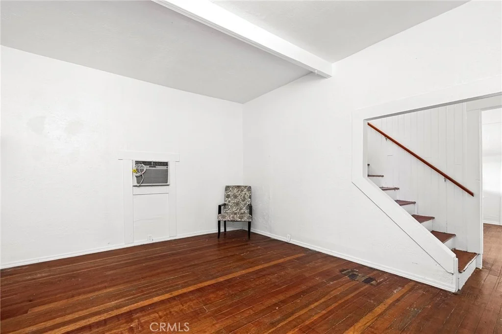 Photo of 818 6th Avenue