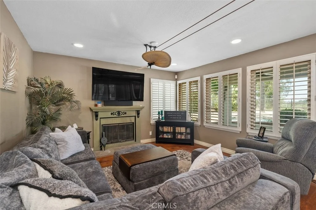 Photo of 552 Calle Monterey