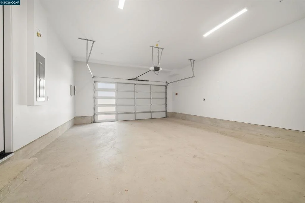 Photo of 207 Bisque Ct