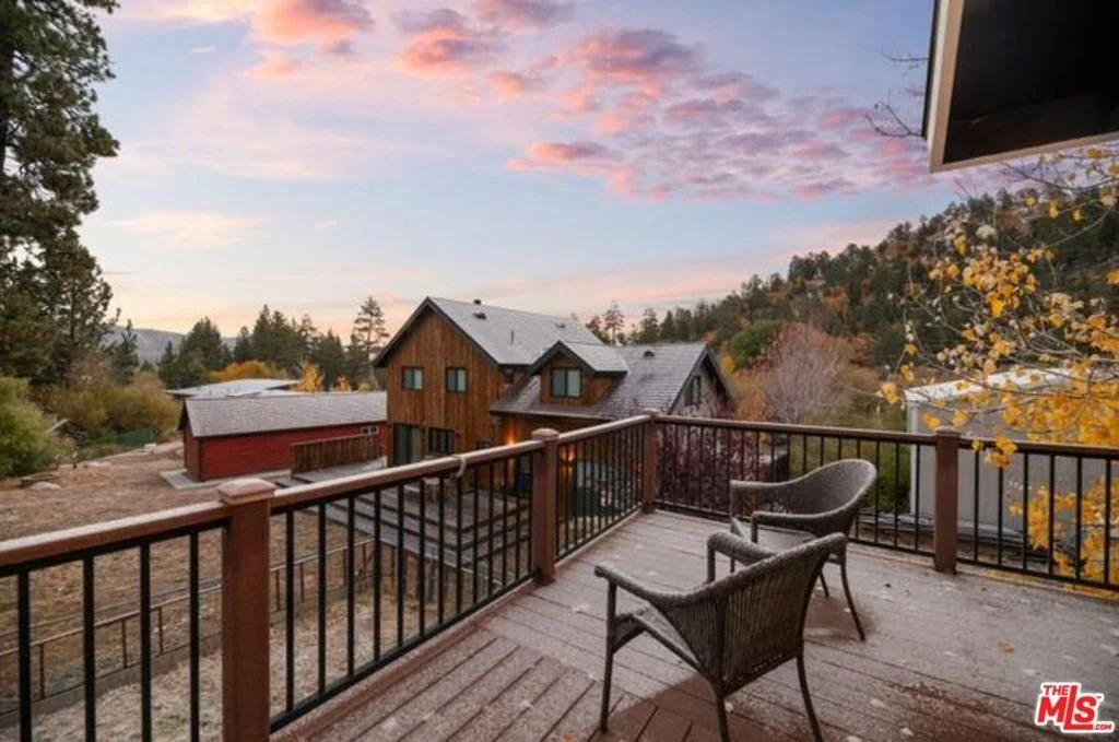 Photo of 993 Cameron Drive