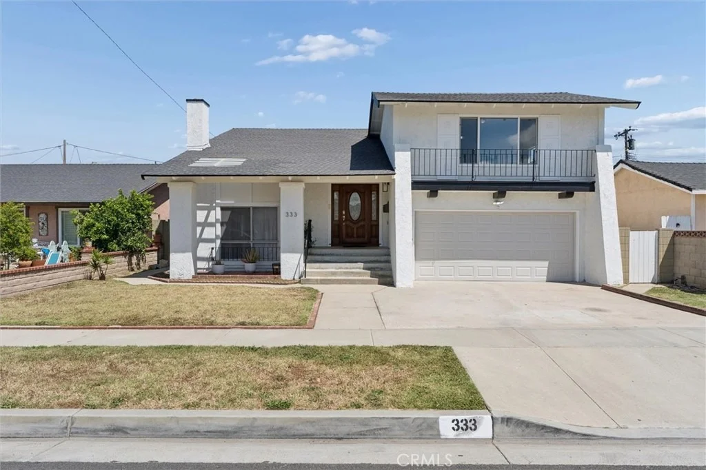 Photo of 333 W Neilson