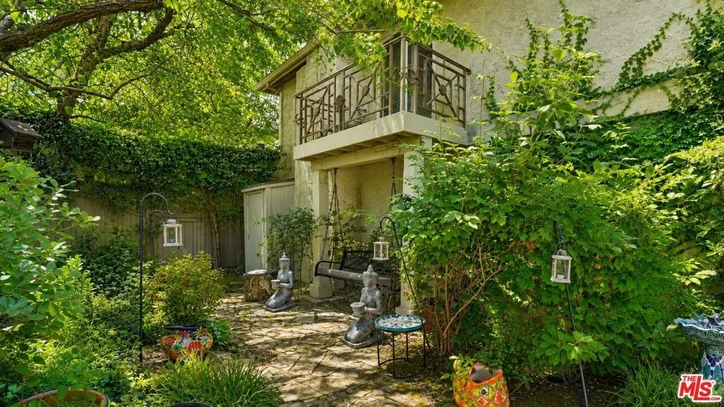 Photo of 16201 Meadowcrest Road