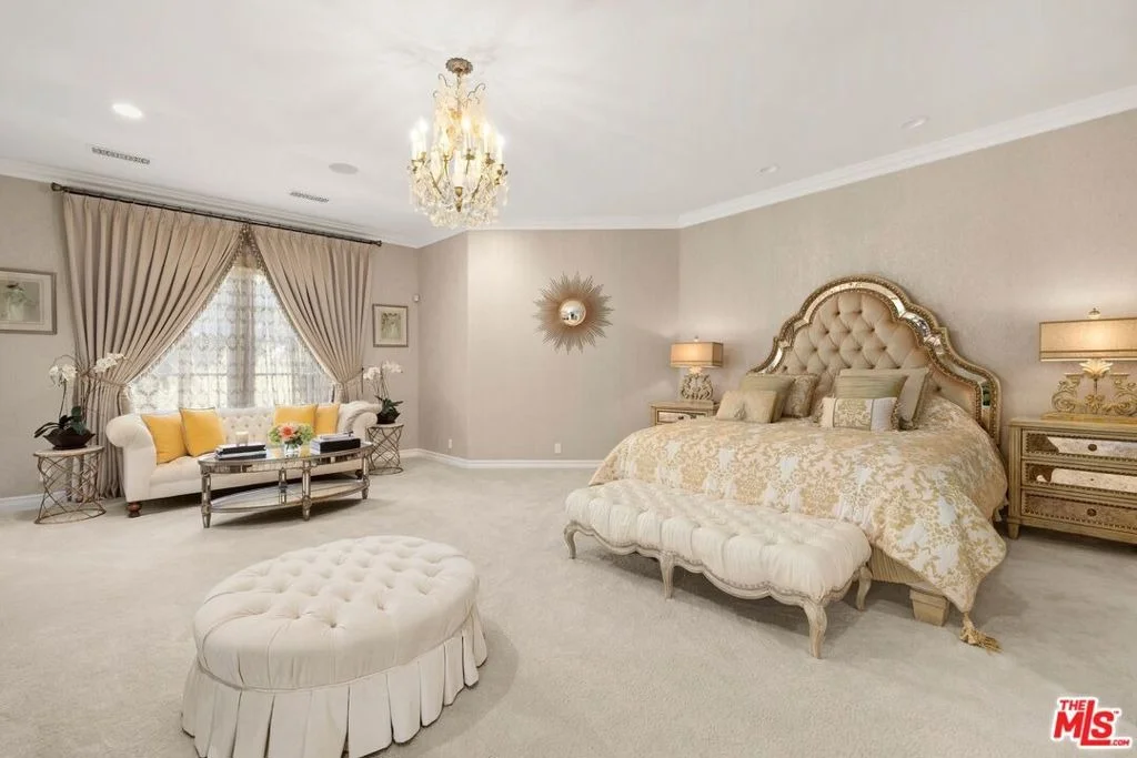 Photo of 9541 Sunset Boulevard