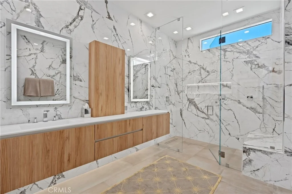 Photo of 47090 Amir Drive