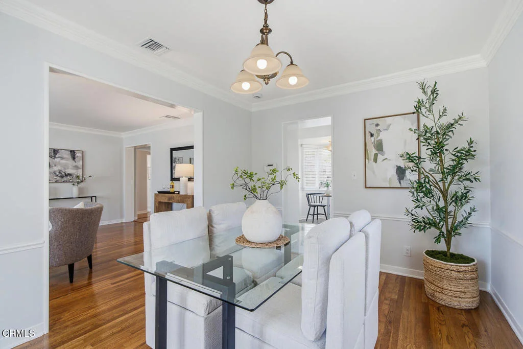 Photo of 1010 Roxbury Drive