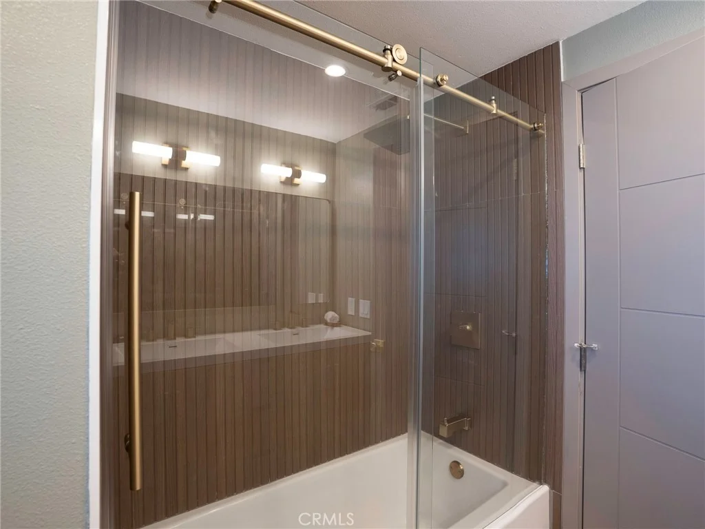 Photo of 25112 Northrup Drive