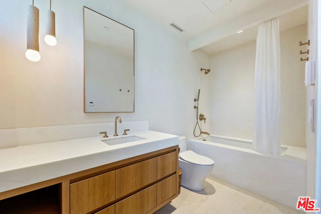 Photo of 31224 Broad Beach Road