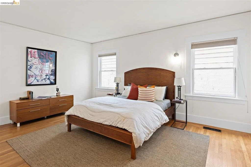 Photo of 355 Arlington Ave