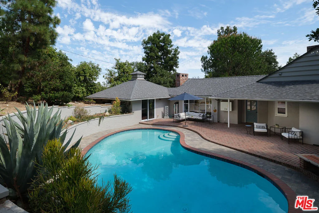 Photo of 1955 Windover Road