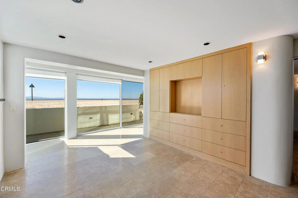 Photo of 4015 Ocean Drive
