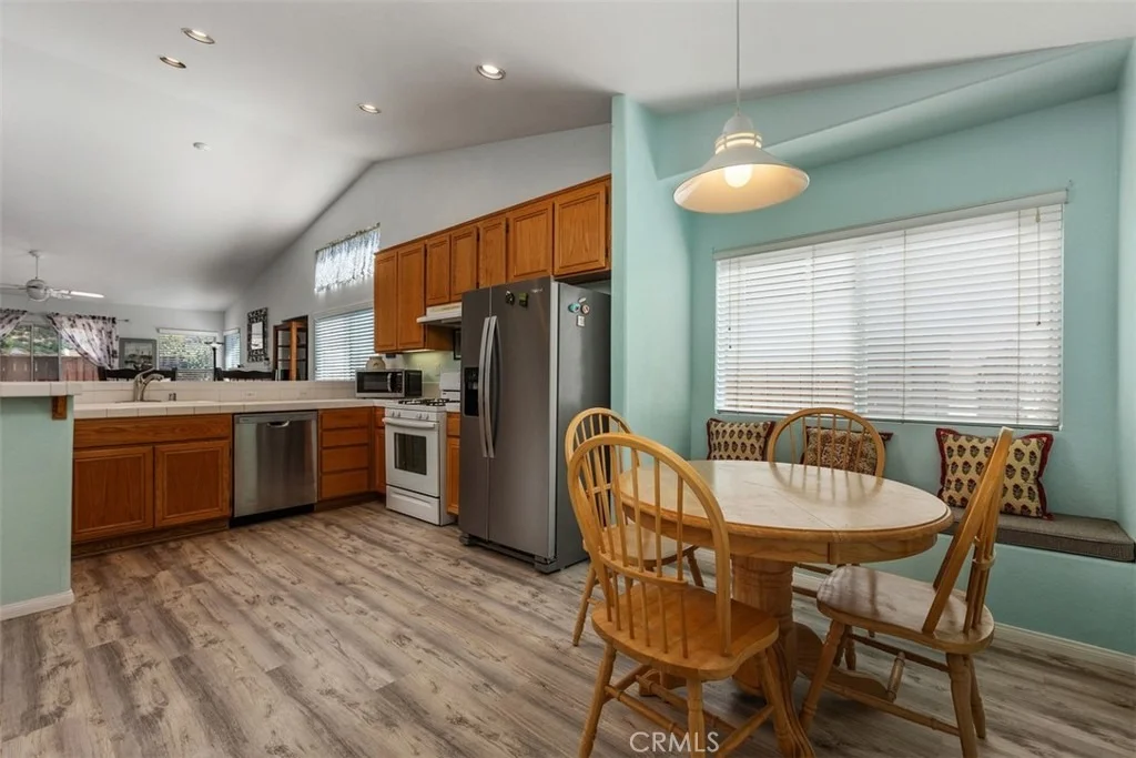 Photo of 4933 Lake Shore Court