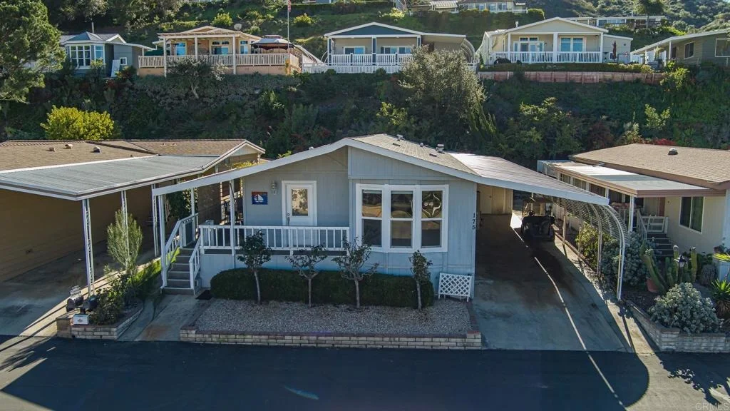 Photo of Unit 175 at 4650 Dulin