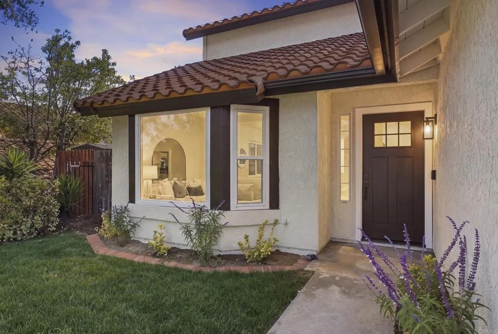 Photo of 1433 El Cielo Lane