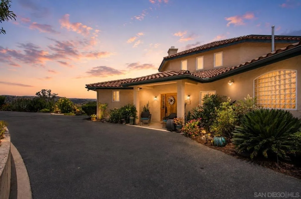 Photo of 1550 Knoll Park Lane