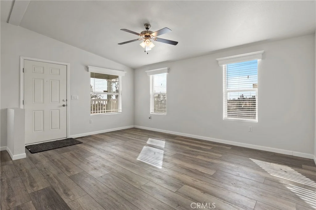 Photo of 1350 Pearson