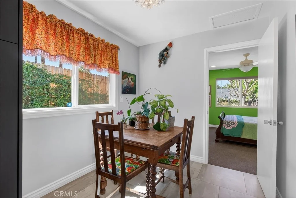 Photo of 5305 Bardwell