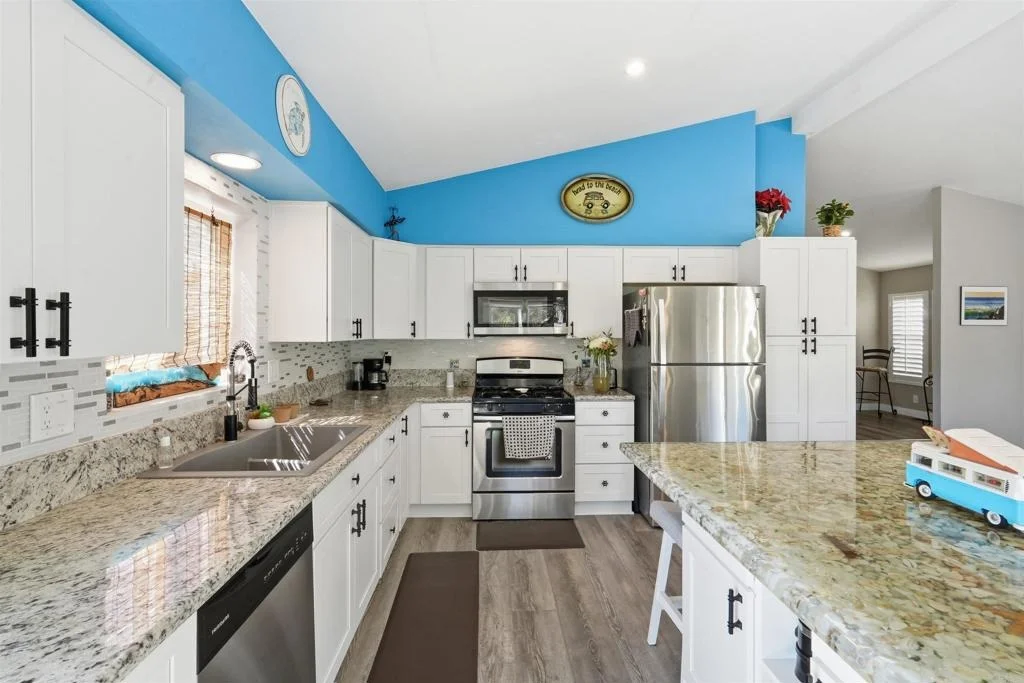 Photo of 2326 Azure Lane