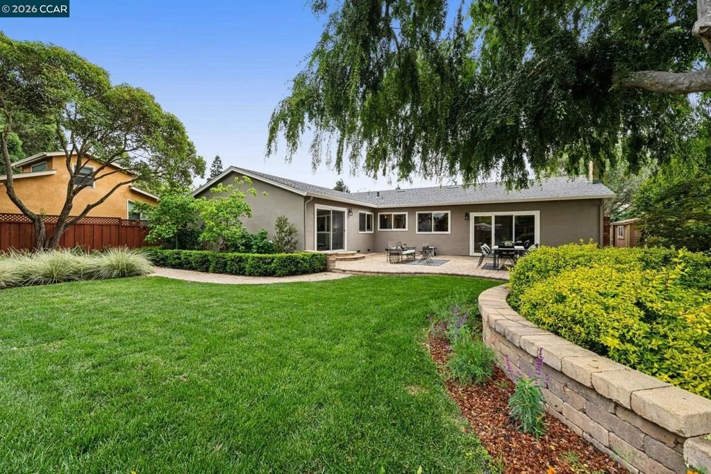 Photo of 1544 Saint Helena Drive