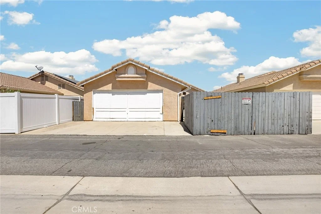 Photo of 3033 W Fruitvale