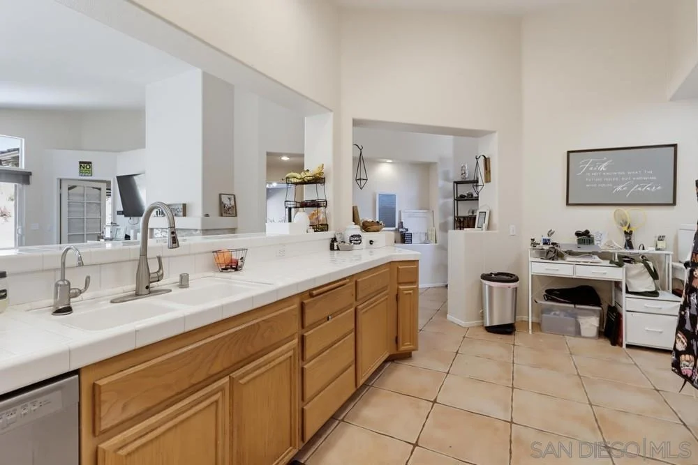 Photo of 2081 Larkspur Dr