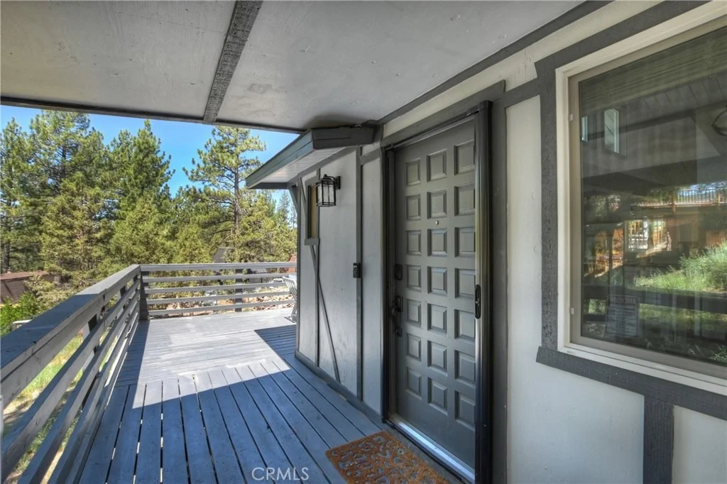 Photo of 580 Lucerne Drive