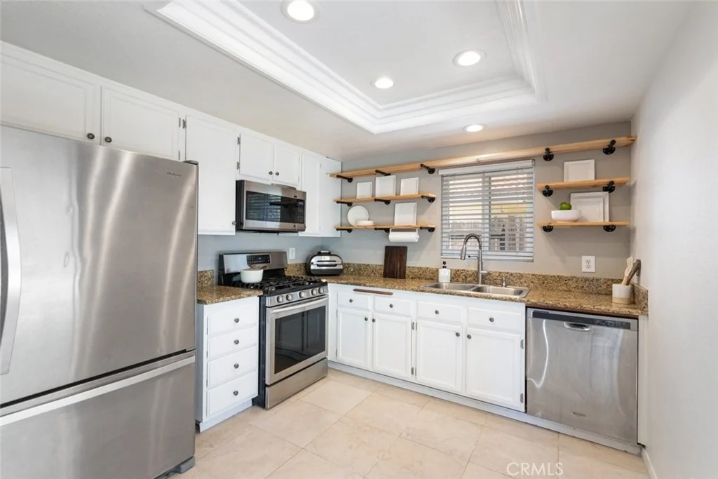 Photo of 25251 Ridgeplume