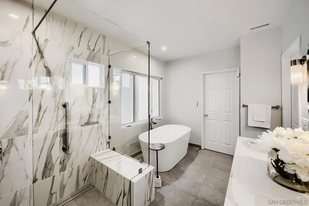 Photo of 5379 La Jolla Mesa
